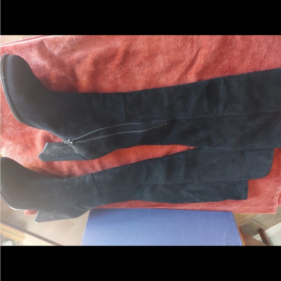 Stuart Weitzman highline over the knee boots - Picture 12 of 12